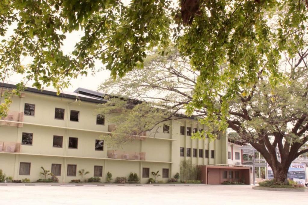 Subic Bay Peninsular Hotel Olongapo Ngoại thất bức ảnh